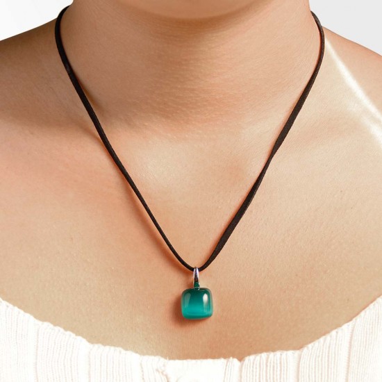 Dark green hot sale stone necklace