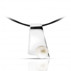 Boxy Pearl Silver Pendant Boxy Pearl Silver Pendant